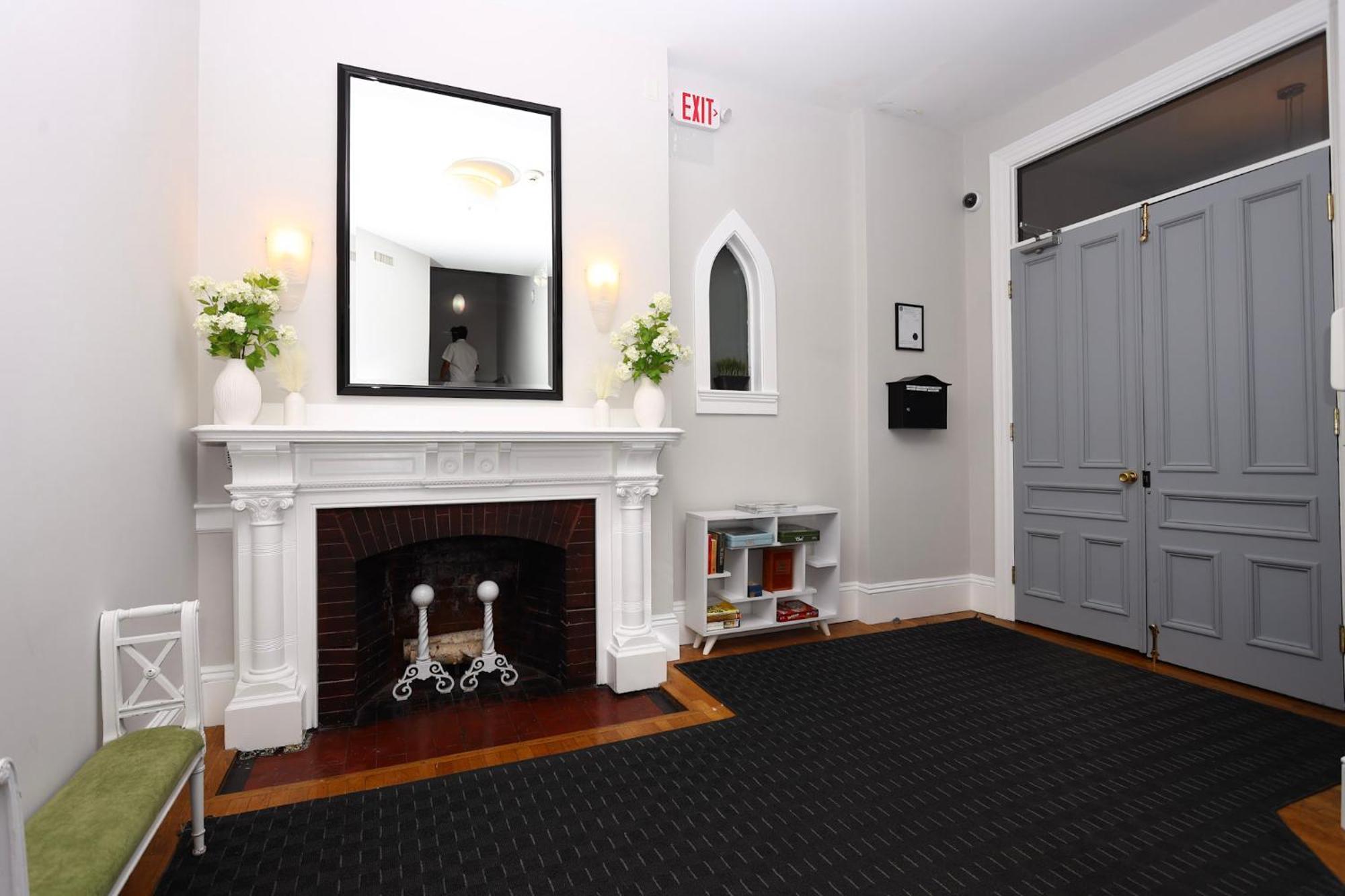 Furnished Newbury Street Studio, #6 Apartamento