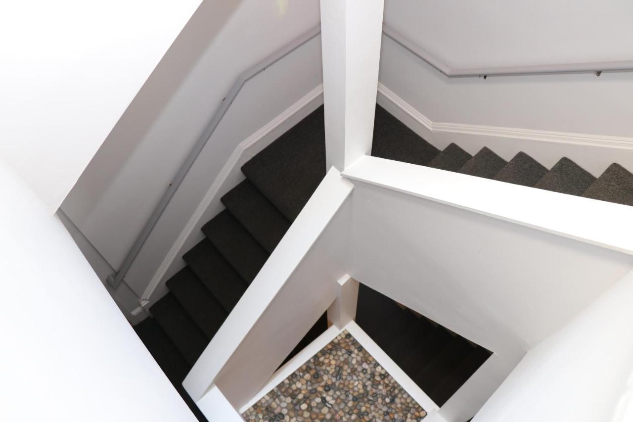 Furnished Newbury Street Studio, #6 Apartamento